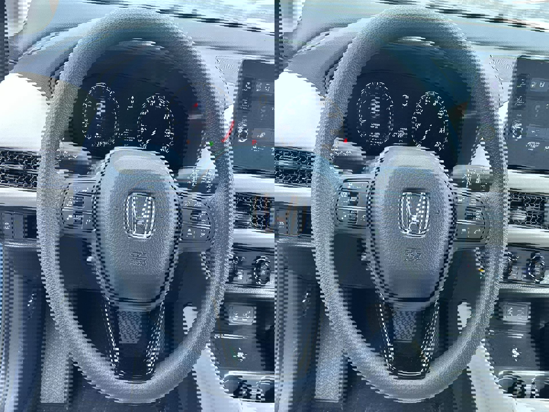 2026 Honda HR-V LX photo 14