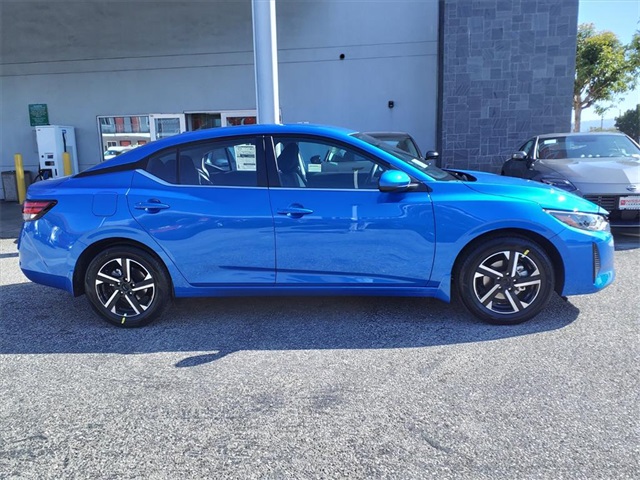 2025 Nissan Sentra SV photo 5