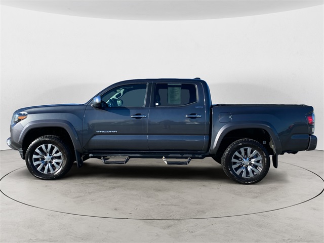 2020 Toyota Tacoma Limited photo 2