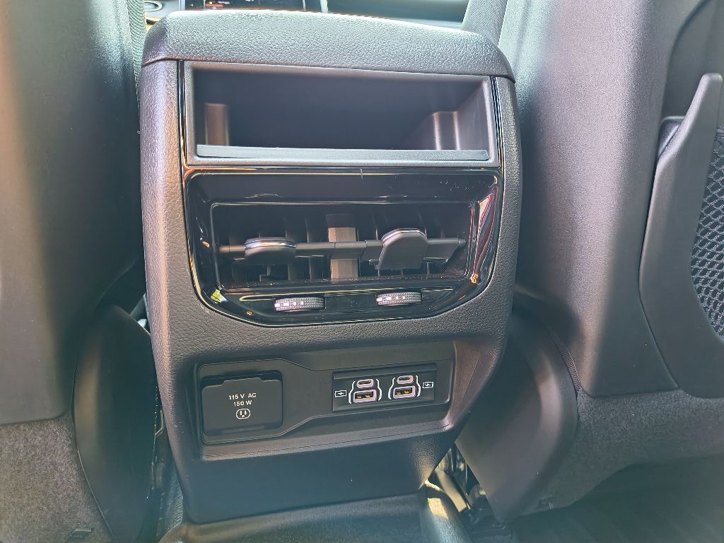 2023 Jeep Grand Cherokee Altitude X photo 23