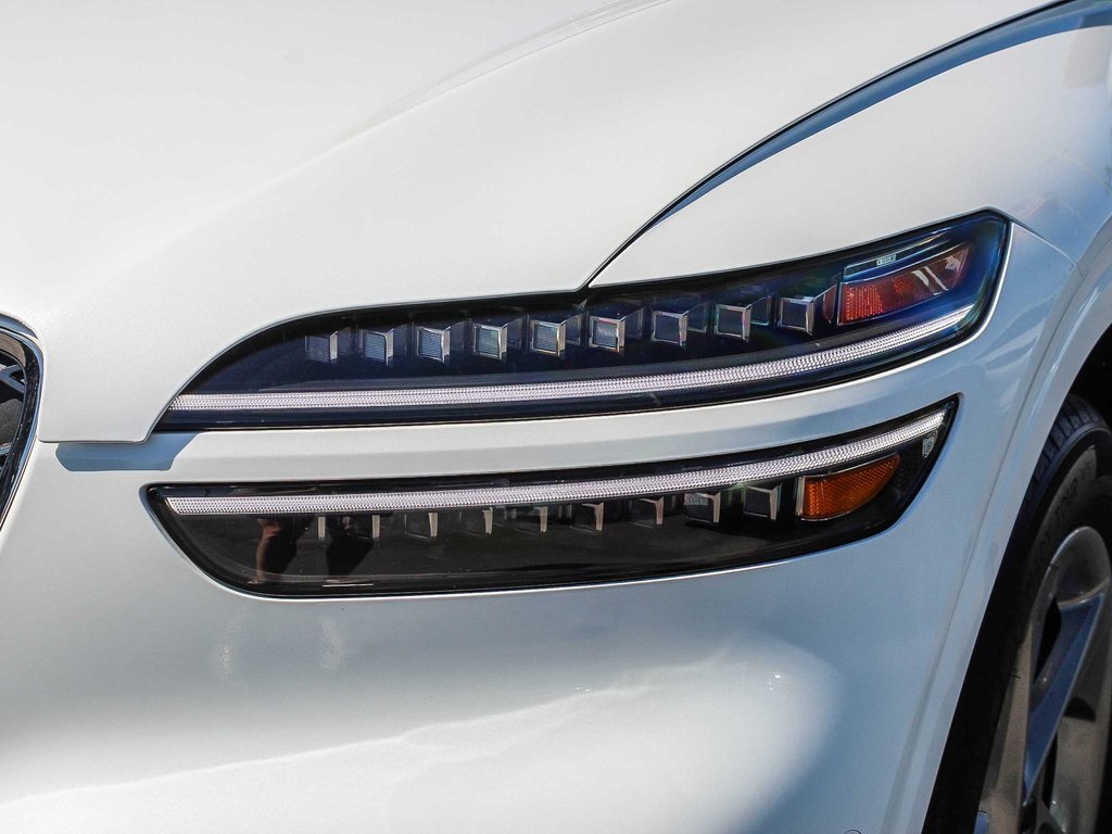2026 Genesis GV70 2.5T Advanced photo 3