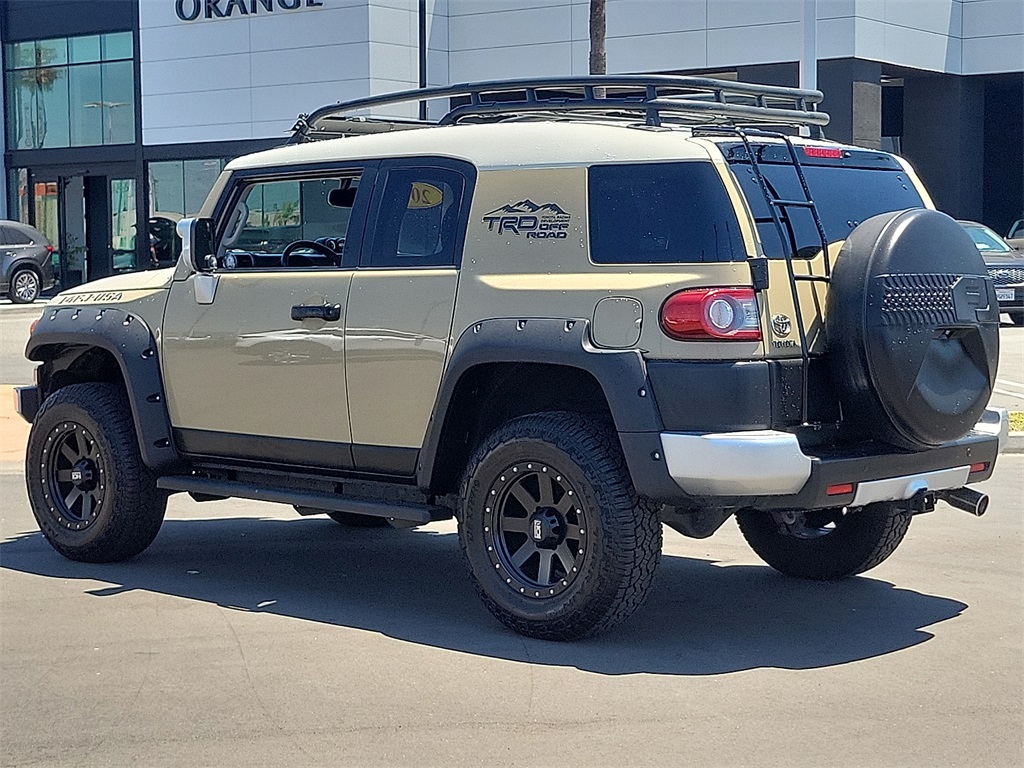 2014 Toyota FJ Cruiser Base photo 3