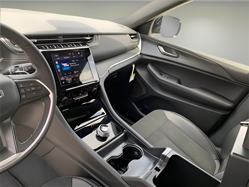 2025 Jeep Grand Cherokee Altitude X photo 28
