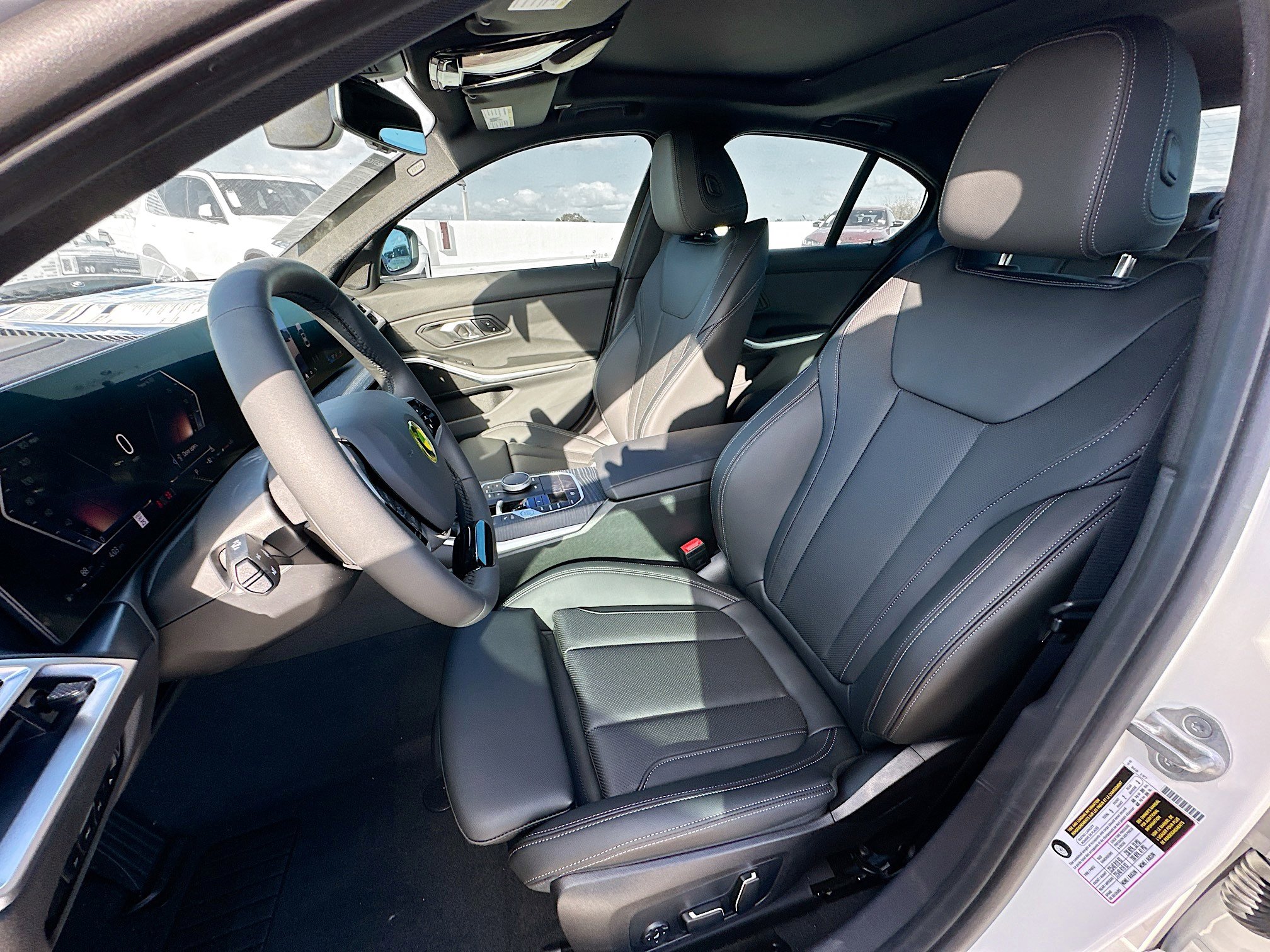 2025 Bmw 330i photo 19