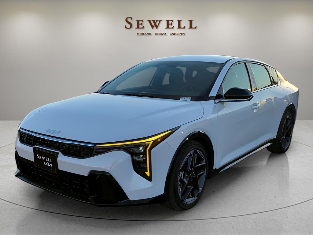2025 Kia K4 GT-Line's photo