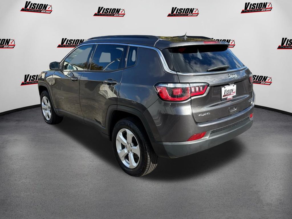 2019 Jeep Compass Latitude photo 4