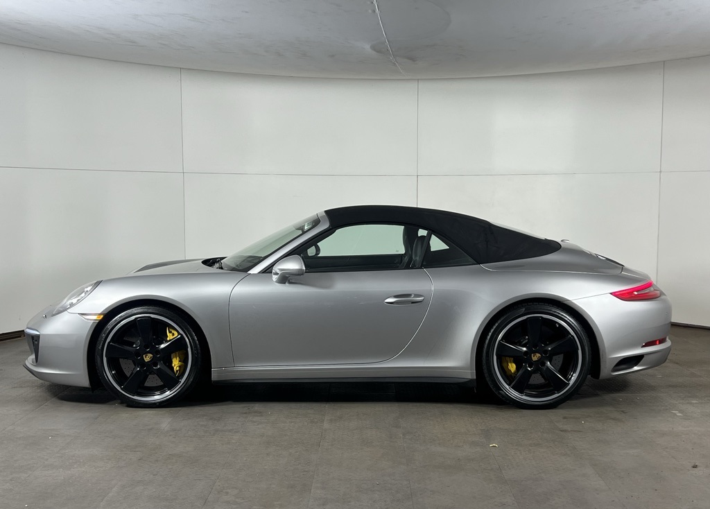 2017 Porsche 911 4S photo 2