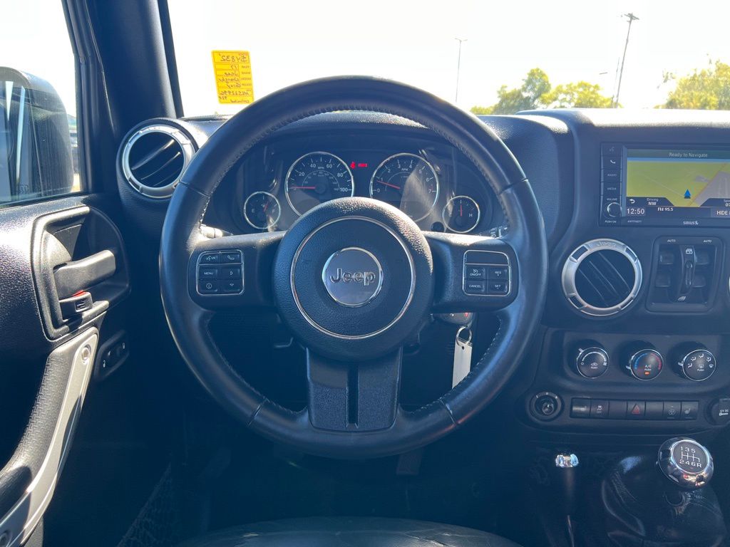 2017 Jeep Wrangler Unlimited Sahara photo 15