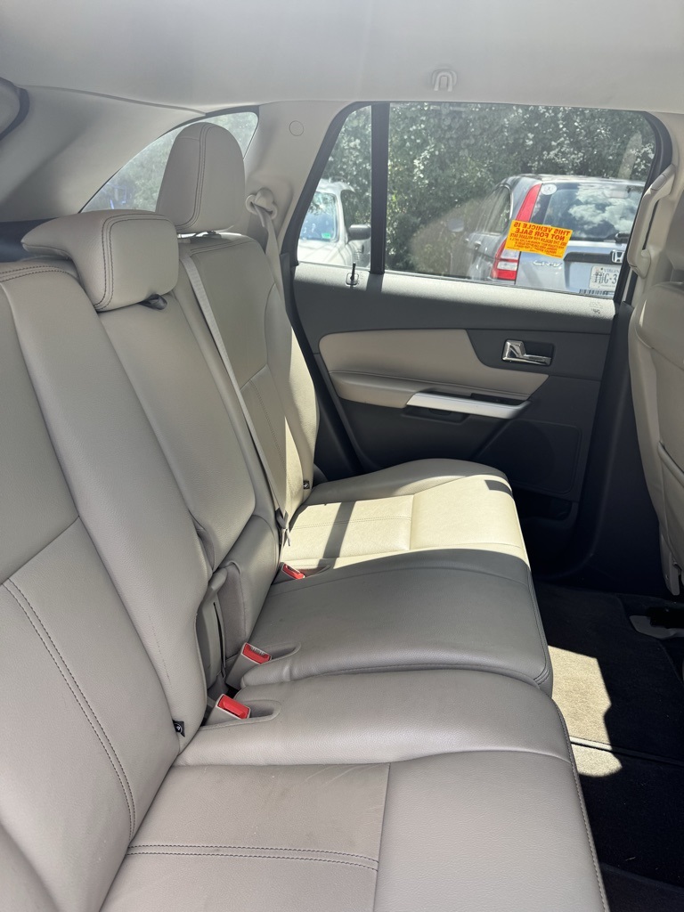 2014 Ford Edge SEL photo 5