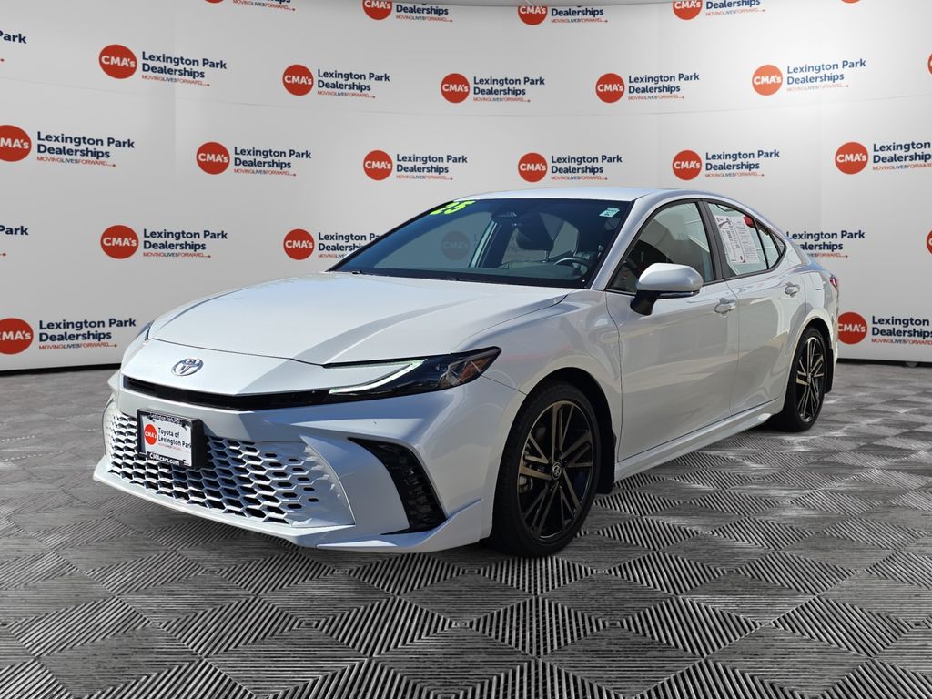 2025 Toyota Camry XSE photo 3