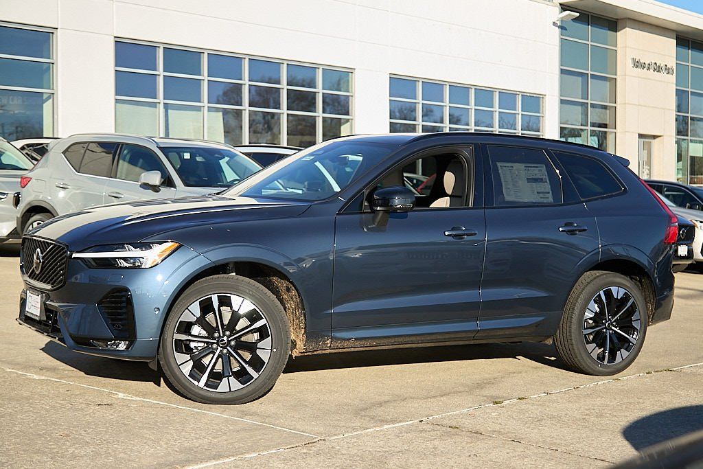 2026 VOLVO XC60 - Image 2