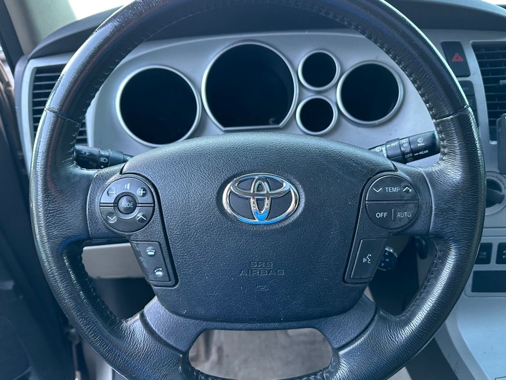 2008 Toyota Sequoia Limited photo 18