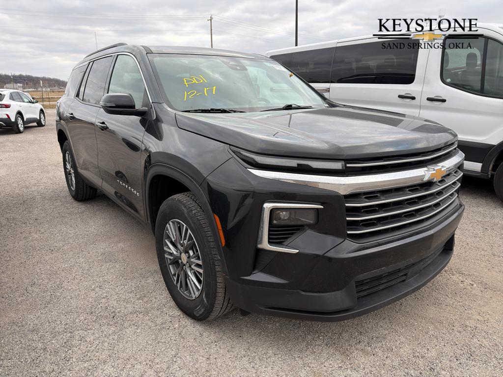 2025 Chevrolet Traverse LT's photo