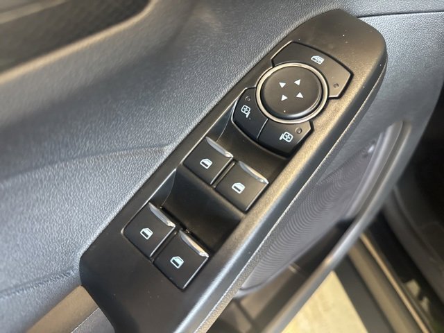 2024 Ford Escape ST-Line photo 4