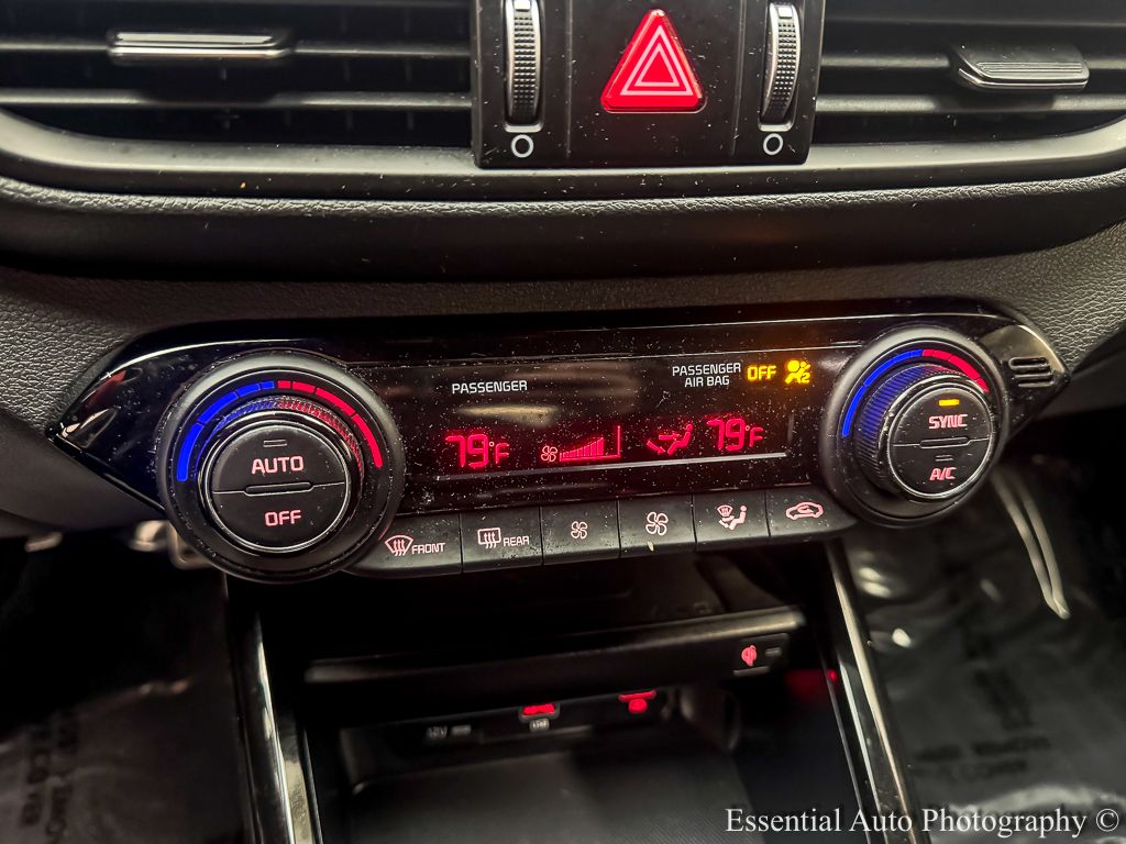 2023 KIA FORTE - Image 18