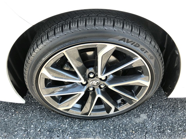2022 Toyota Corolla SE photo 2