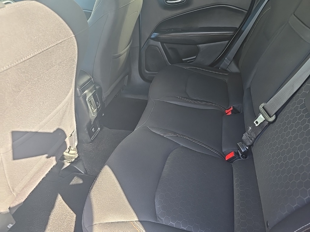 2018 Jeep Compass Sport photo 9