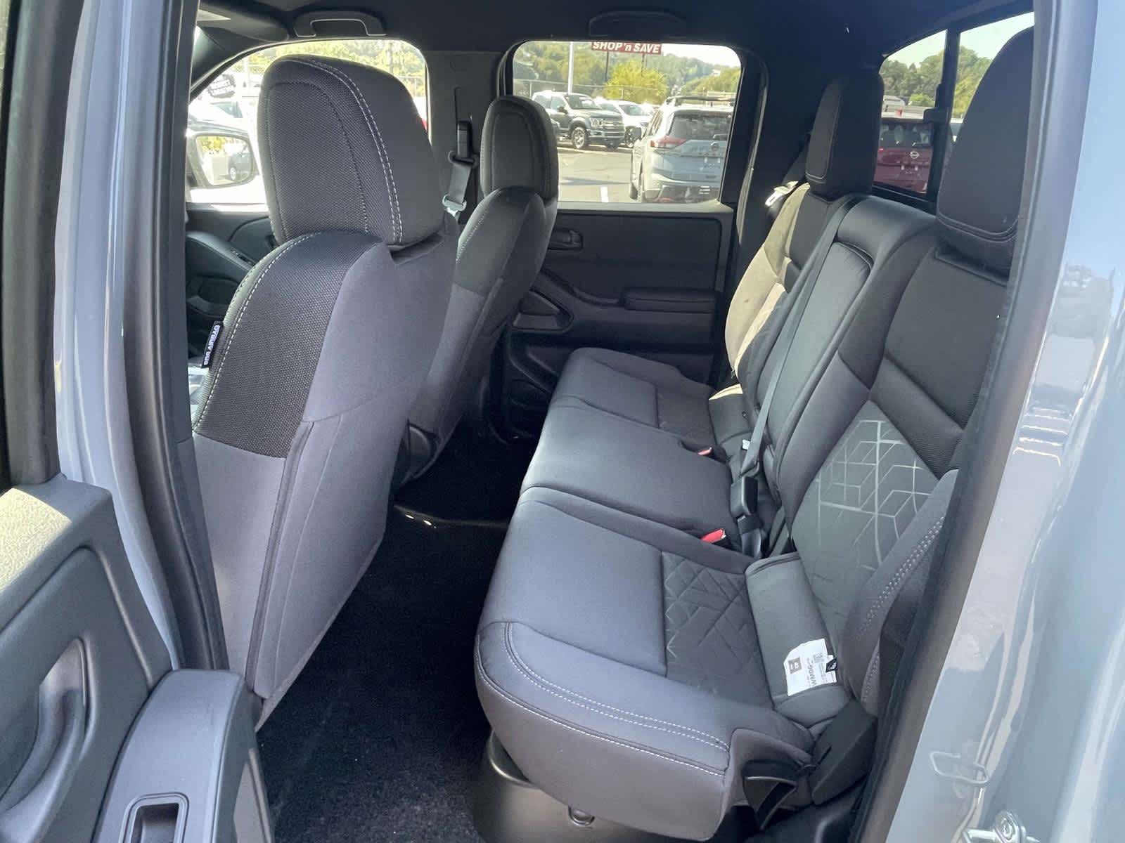2026 Nissan Frontier SV photo 15