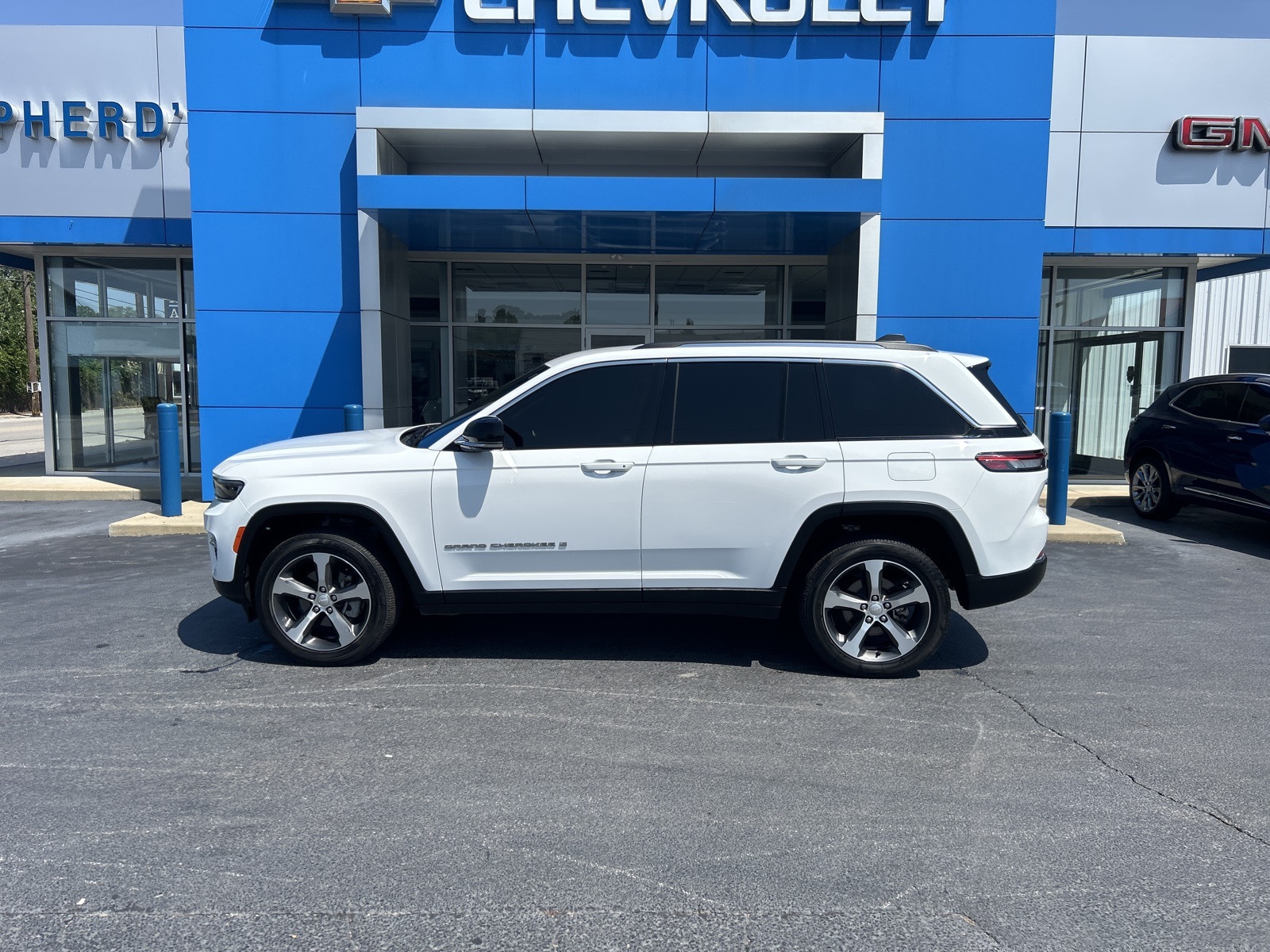 2023 Jeep Grand Cherokee Limited photo 4