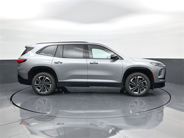 2026 Buick Enclave Sport Touring photo 2