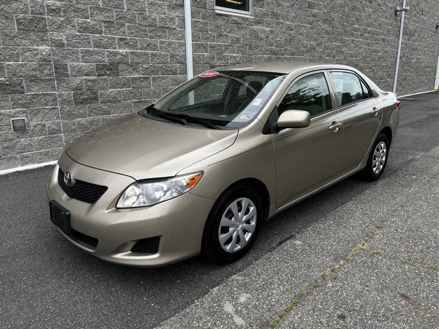 Toyota Corolla LE 2010: Analisis Harga, Fitur, dan Keunggulan