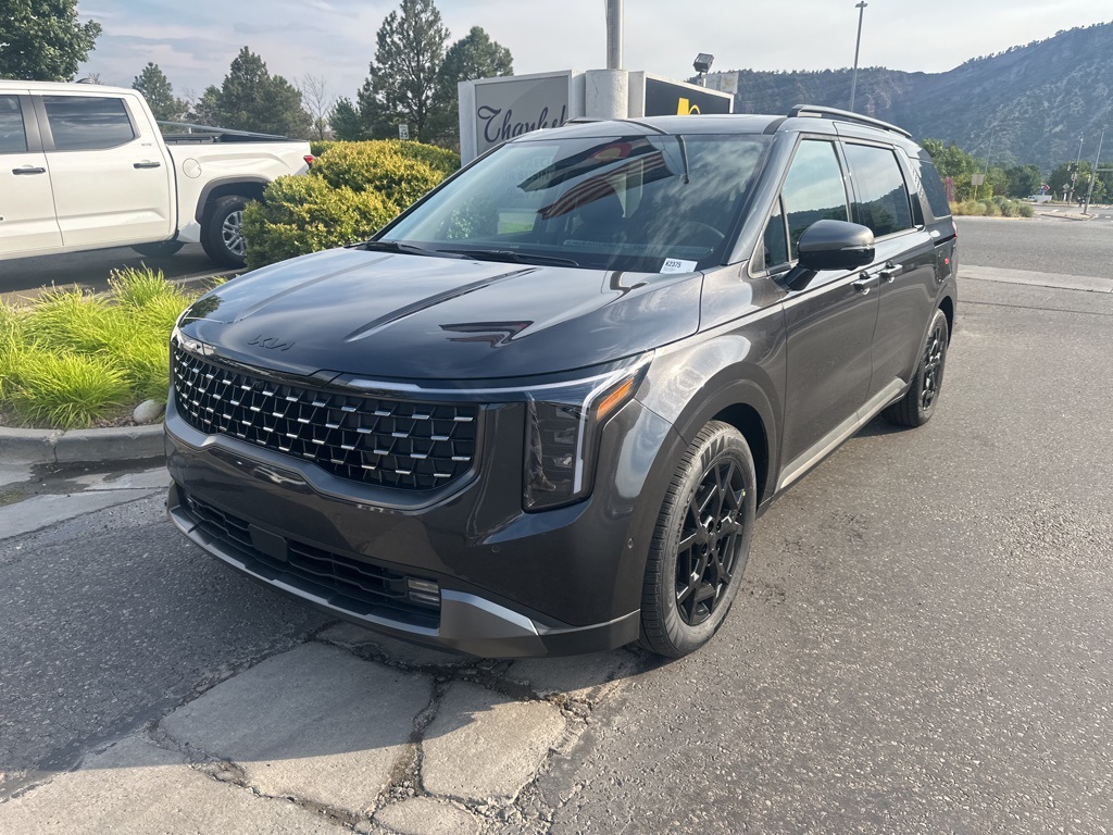 2026 Kia Carnival SX photo 2