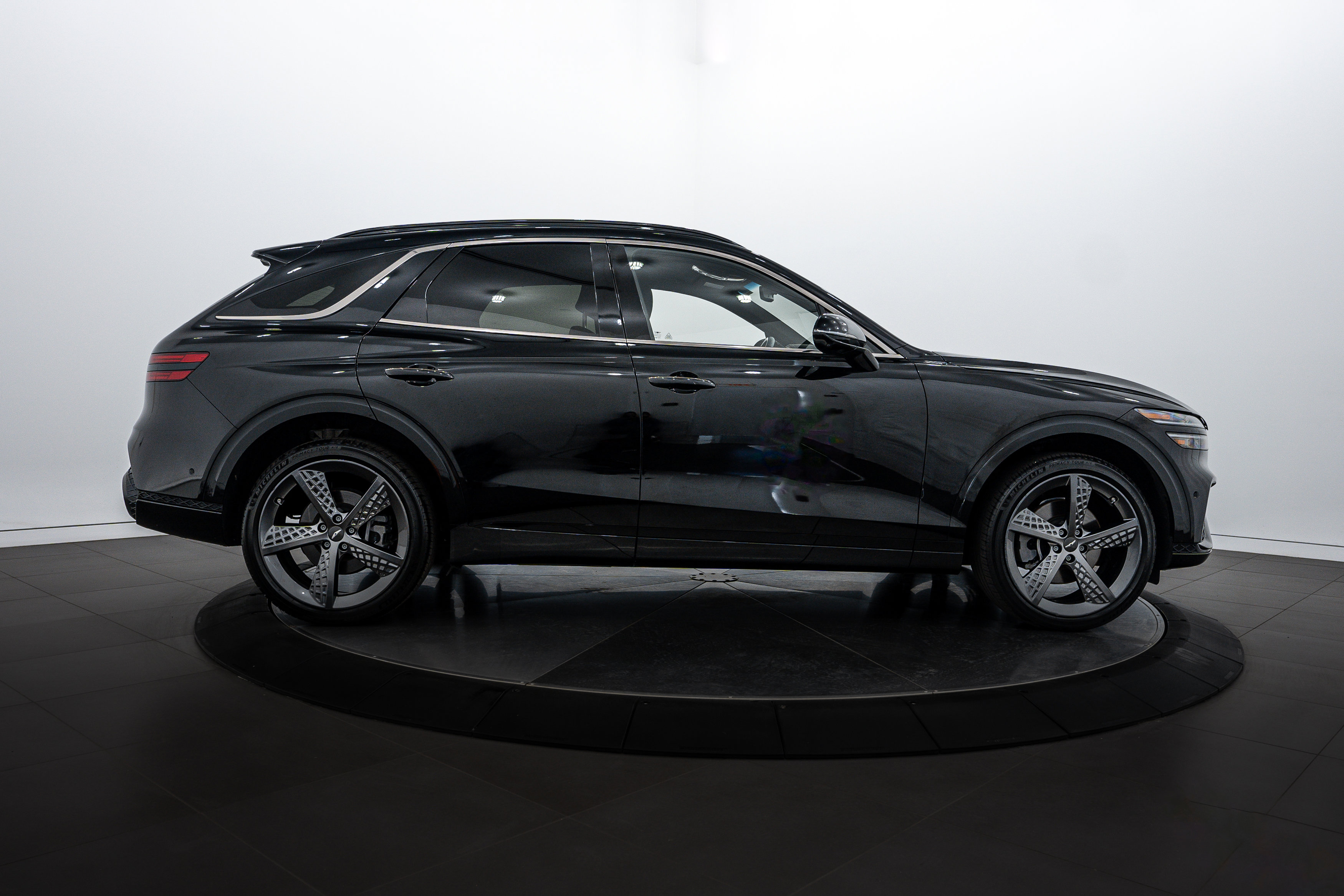 2022 Genesis GV70 2.5T photo 2