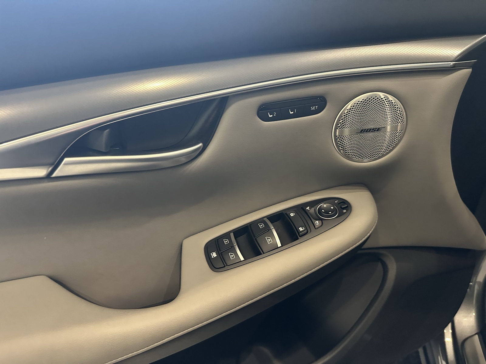 2025 Infiniti QX50 Luxe AWD photo 11