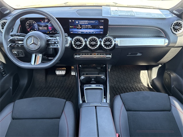 2024 Mercedes Benz GLB 250 photo 4