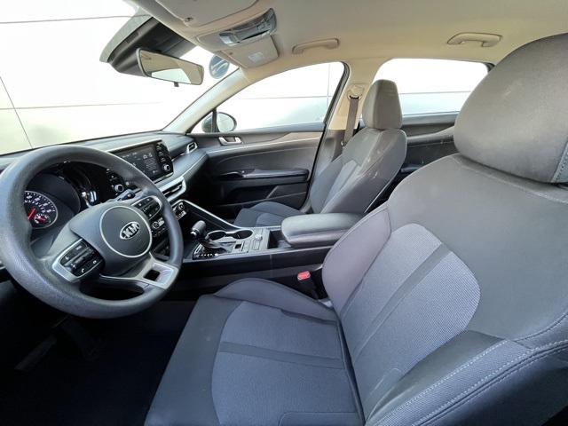 2021 Kia K5 LXS photo 2