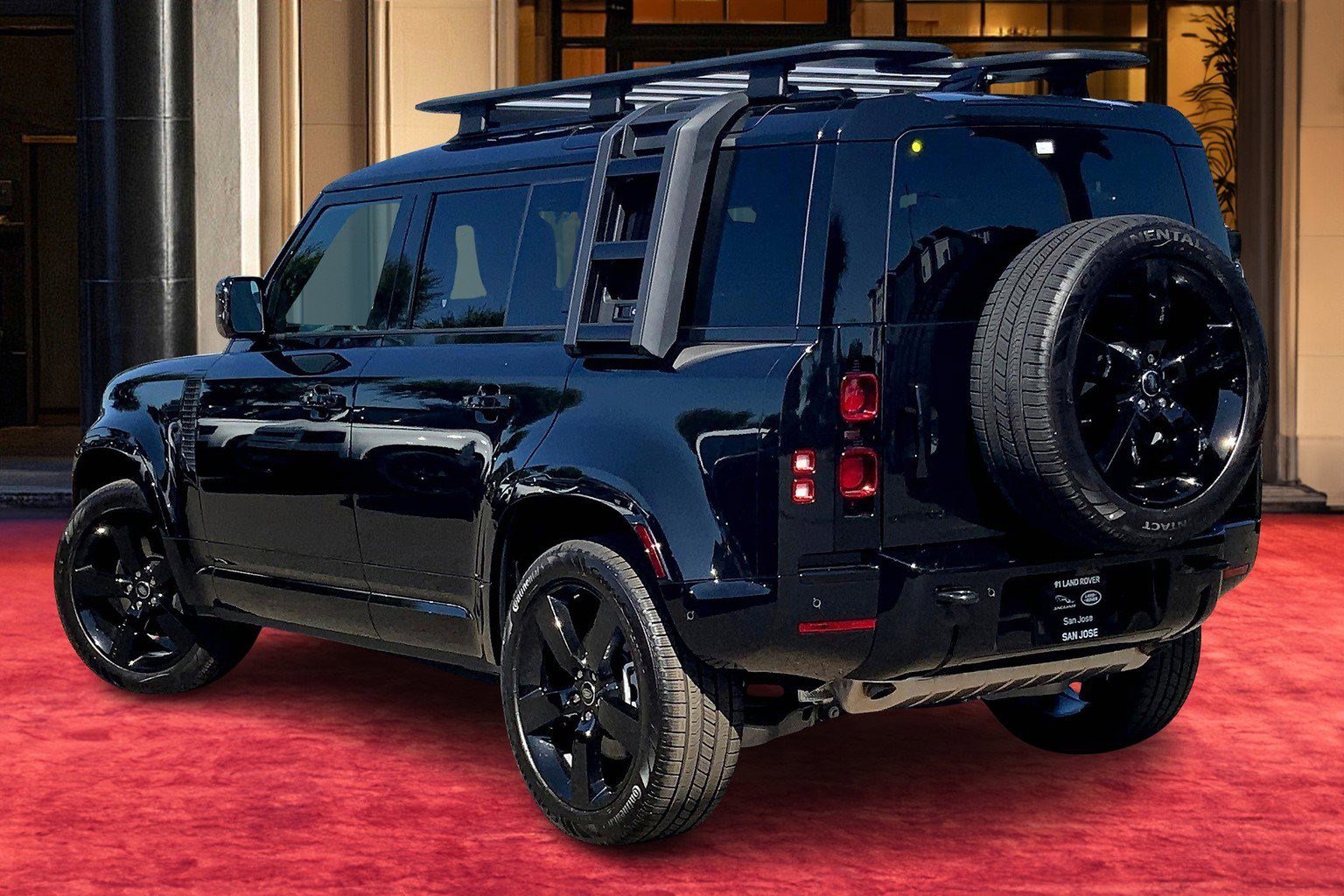 2025 Land Rover Defender 110 X-Dynamic SE photo 2