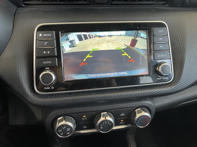 2024 Nissan Kicks S photo 11