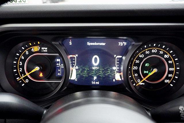 New 2025 Bright White Clear-Coat Exterior Paint Jeep Rubicon image 39