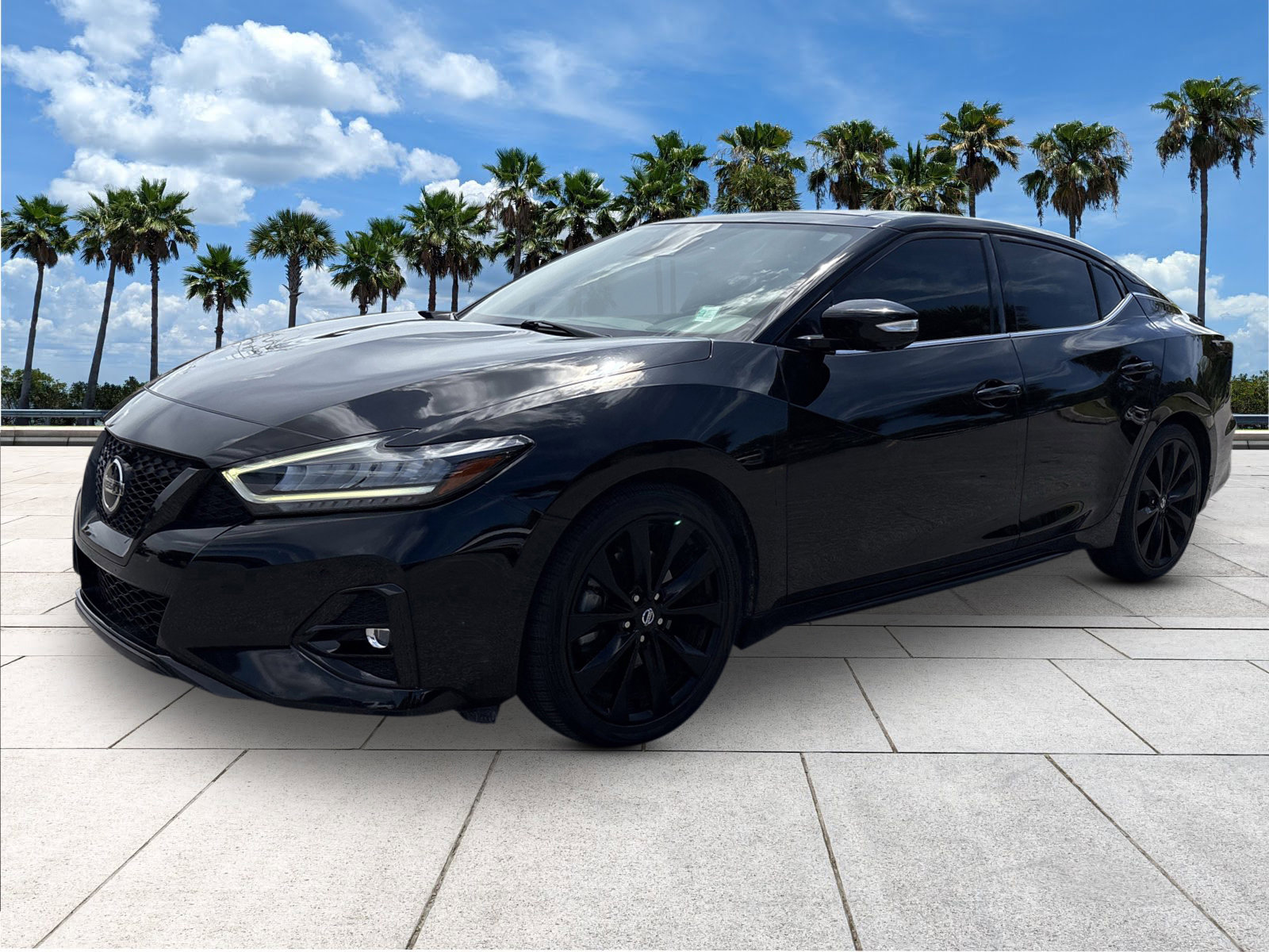 2022 Nissan Maxima SR photo 4