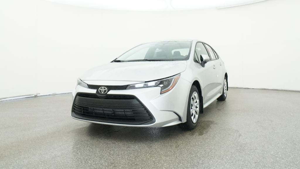 2025 Toyota Corolla LE photo 3