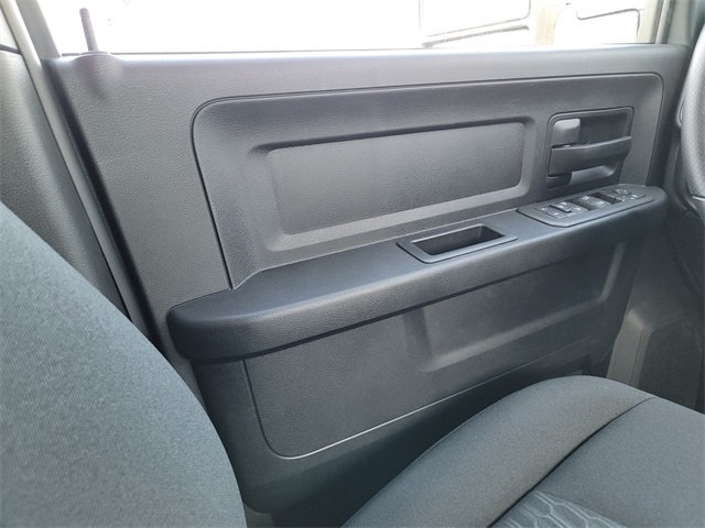 2025 Ram 2500 Tradesman photo 29