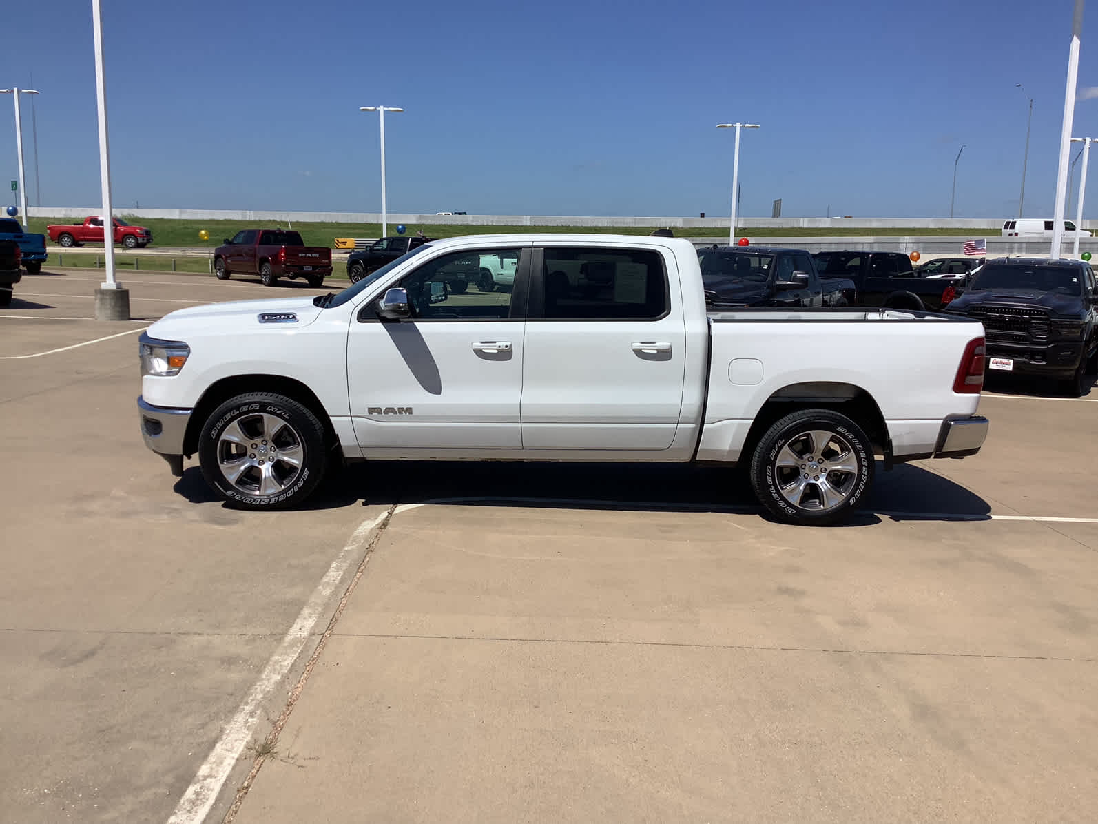 2024 Ram 1500 Laramie photo 7