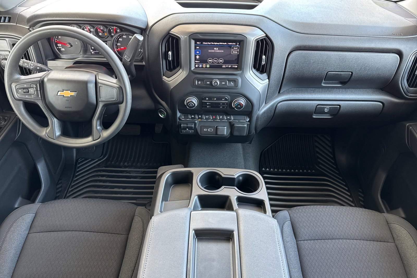 2025 Chevrolet Silverado 1500 Custom photo 12