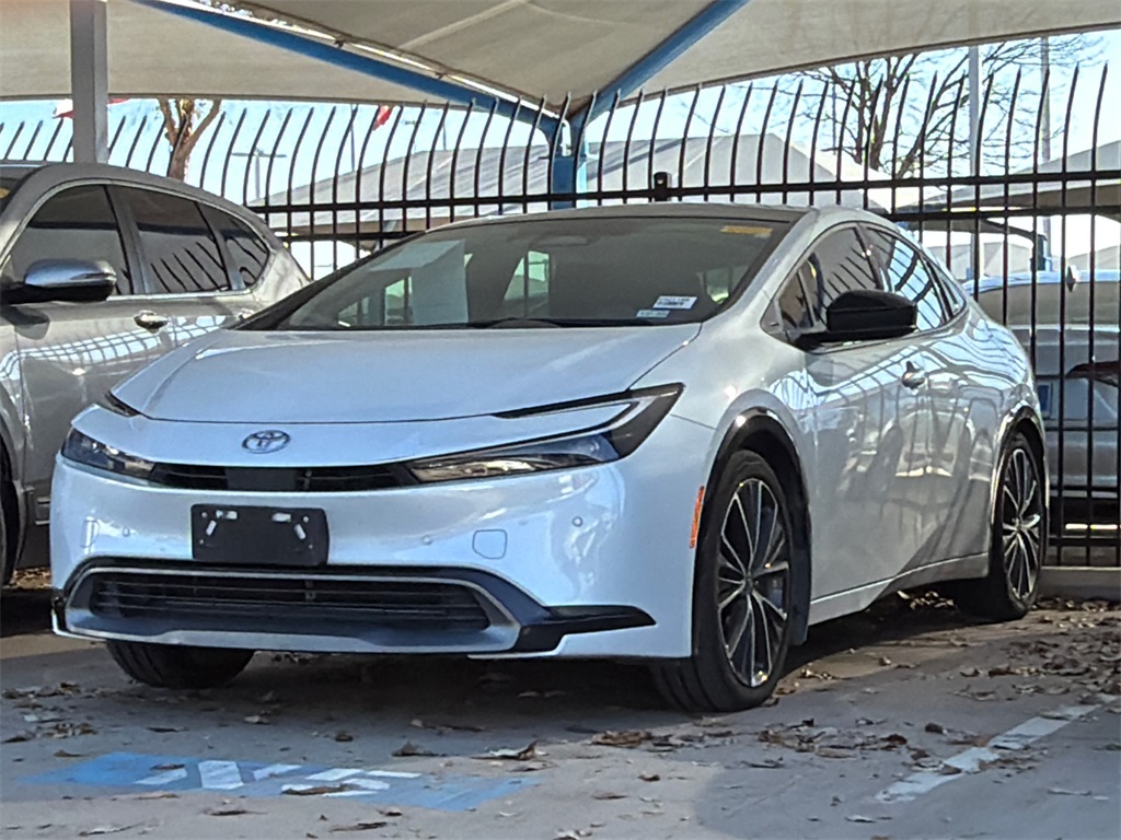 2024 Toyota Prius XLE