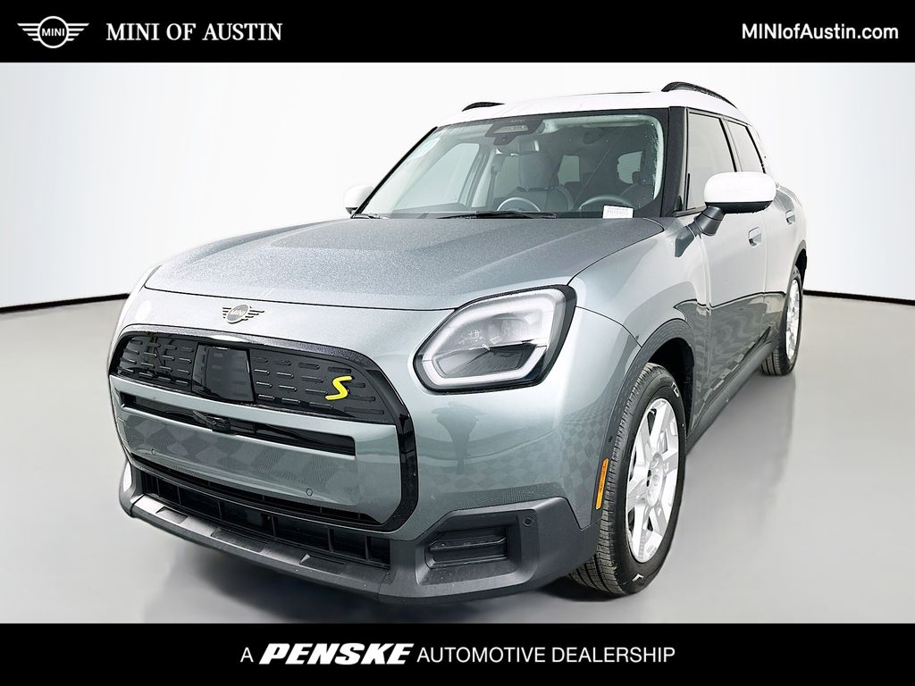 2025 MINI Countryman SE's photo