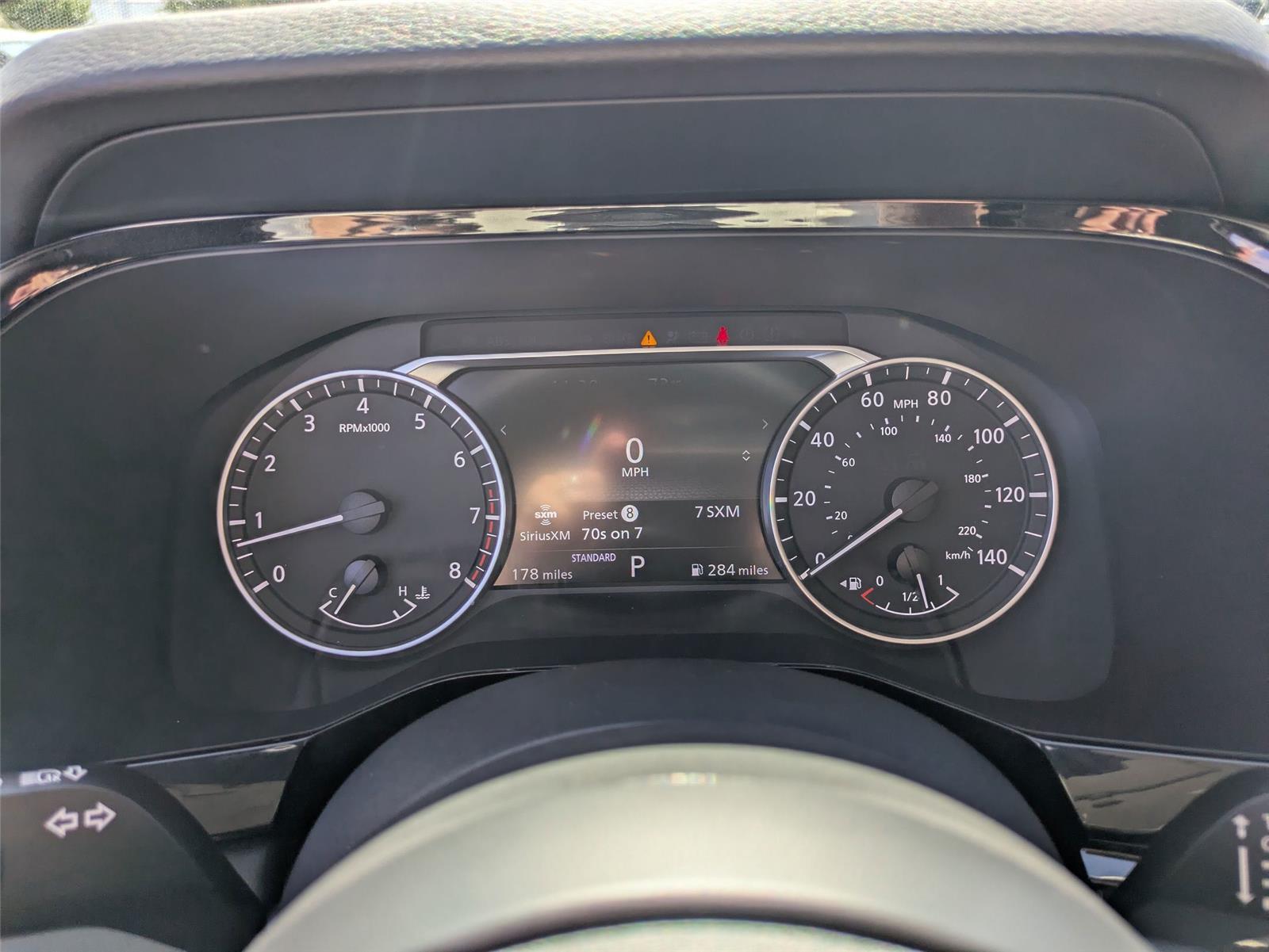 2025 Nissan Pathfinder SV photo 17