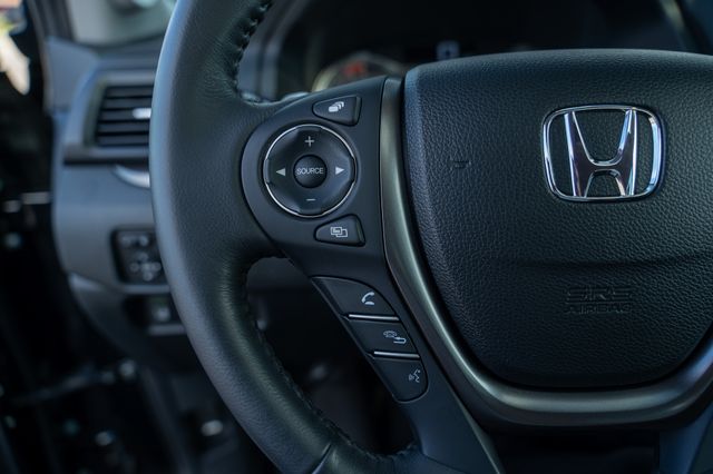 2023 Honda Ridgeline RTL photo 17