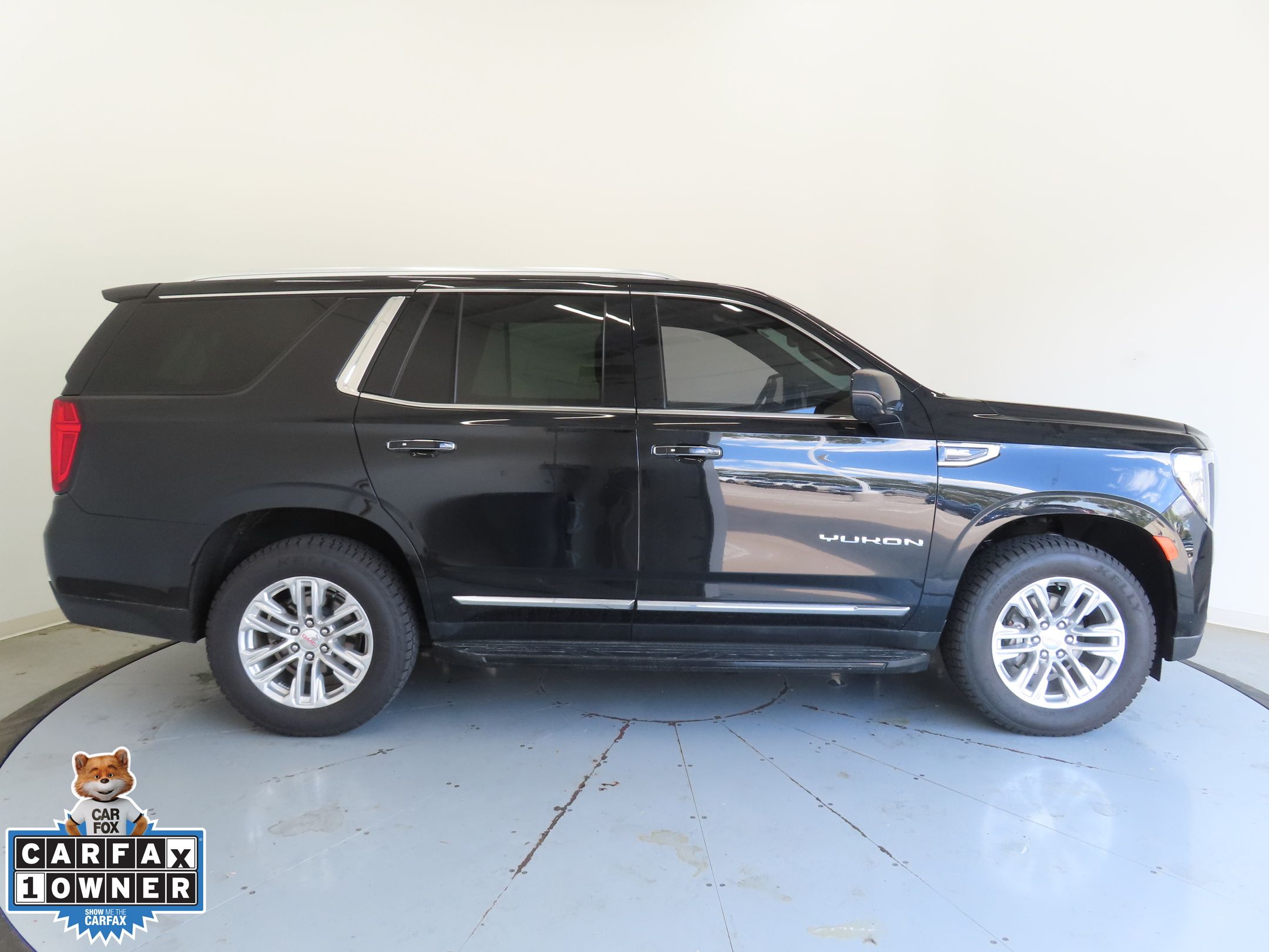 2022 Gmc Yukon SLT photo 2