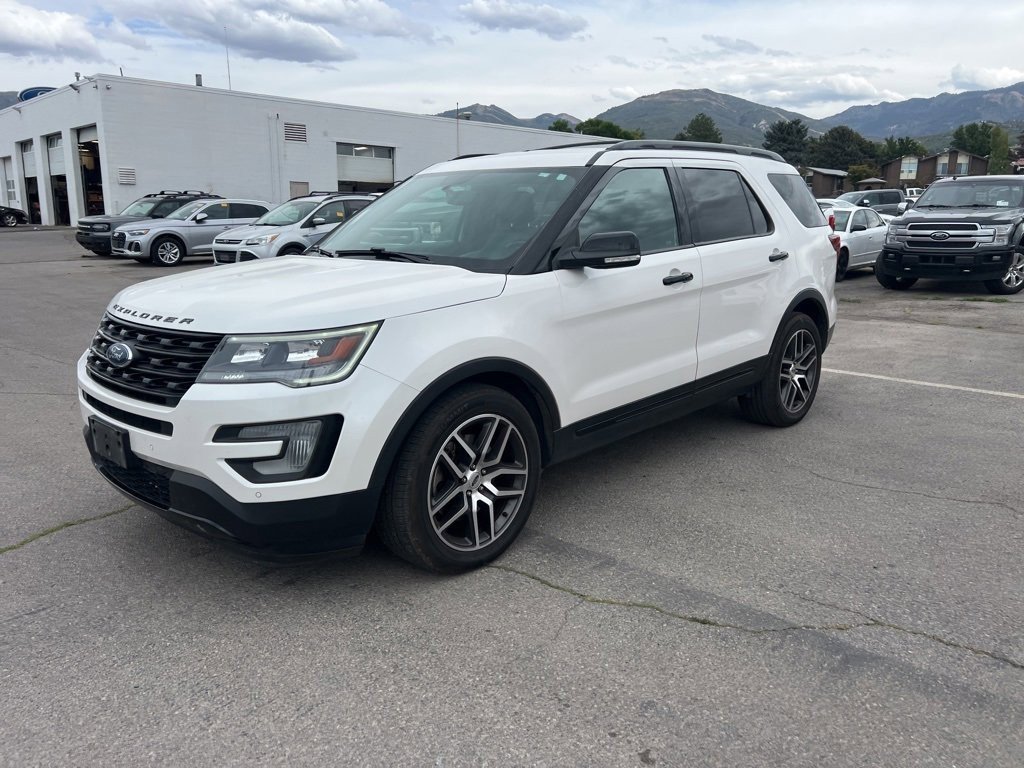2017 Ford Explorer Sport photo 11