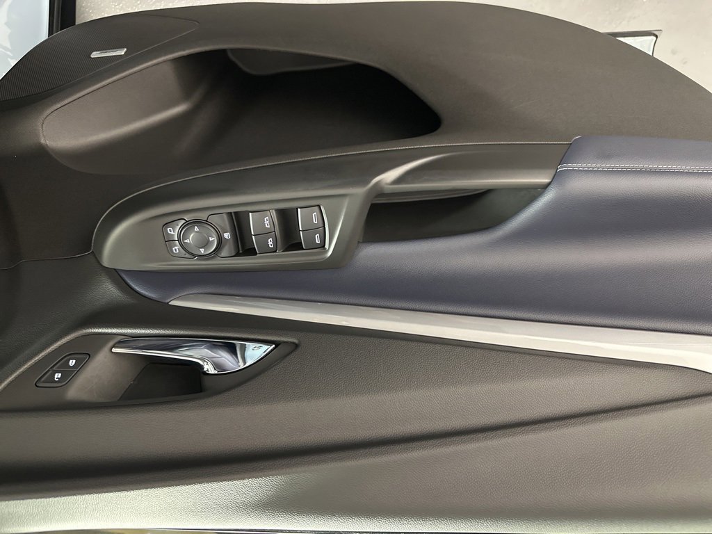 Used 2022 Chevrolet Bolt EUV Premier with VIN 1G1FZ6S0XN4129453 for sale in Naperville, IL