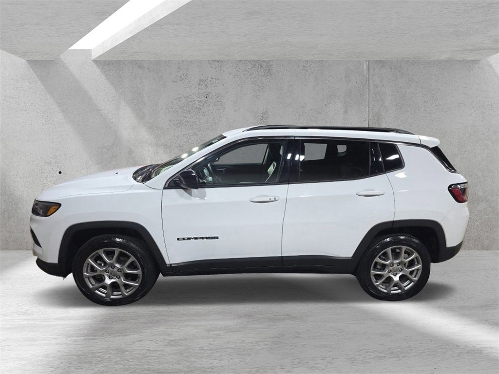 Certified 2022 Jeep Compass Latitude Lux with VIN 3C4NJDFB7NT166156 for sale in White Bear Lake, Minnesota