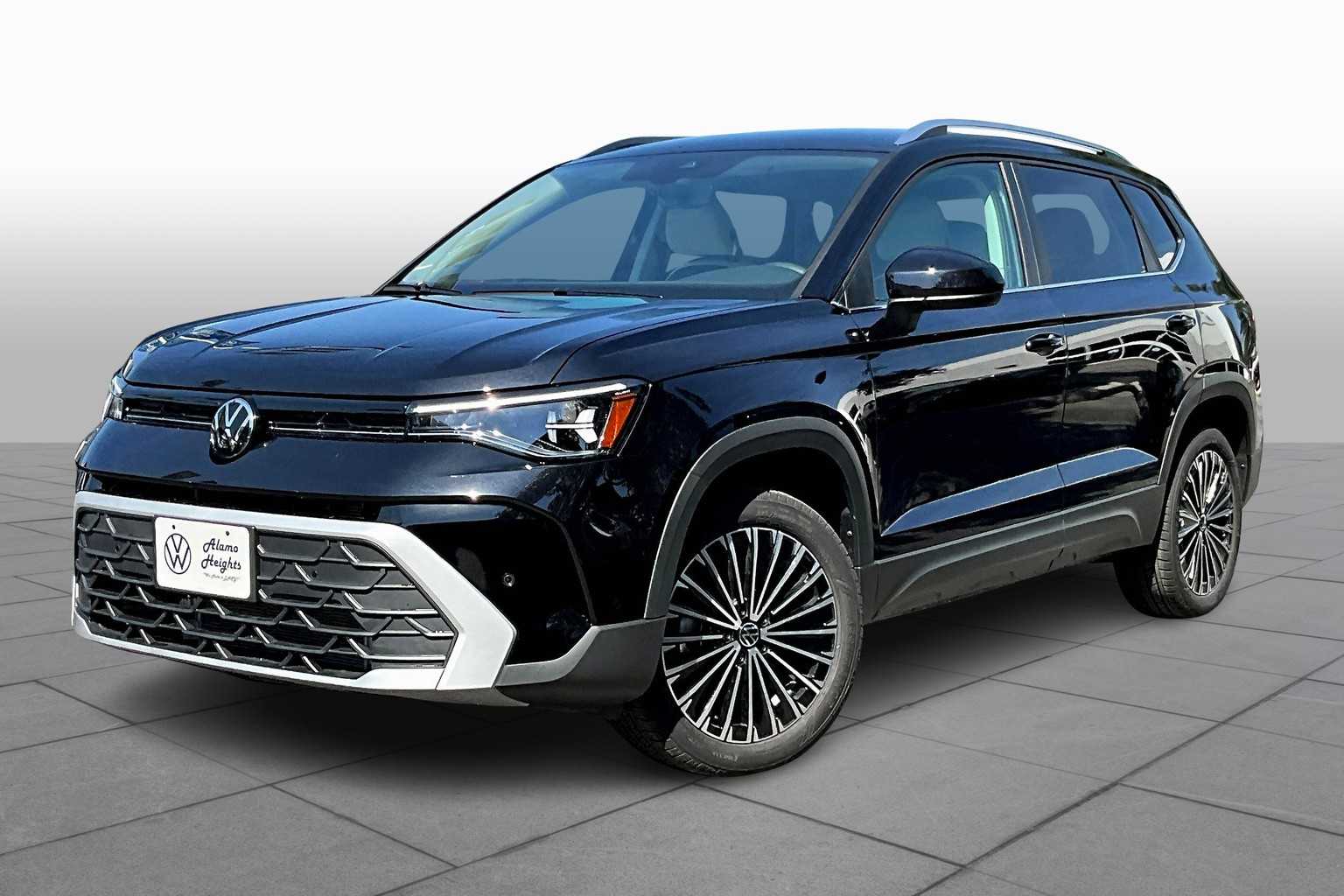 2025 Volkswagen Taos SE's photo