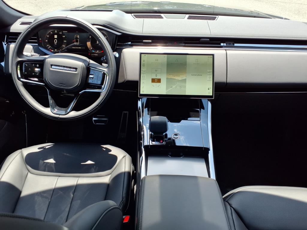 2025 Land Rover Range Rover Sport SE photo 4