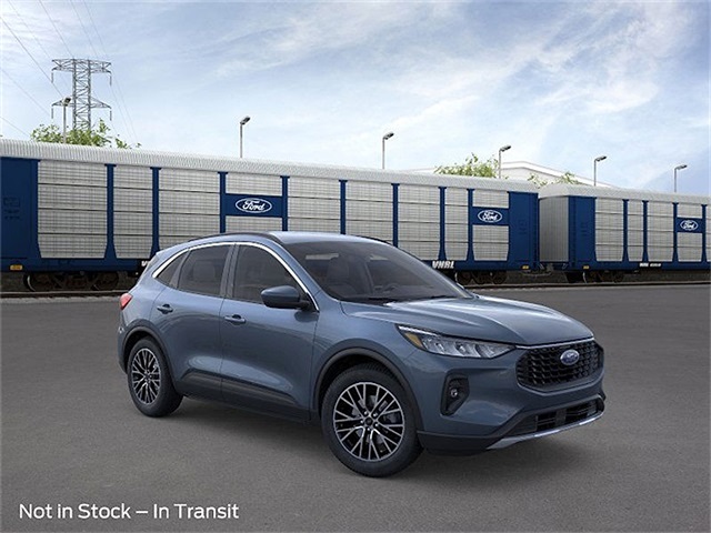 2025 Ford Escape Plug-In Hybrid photo 5