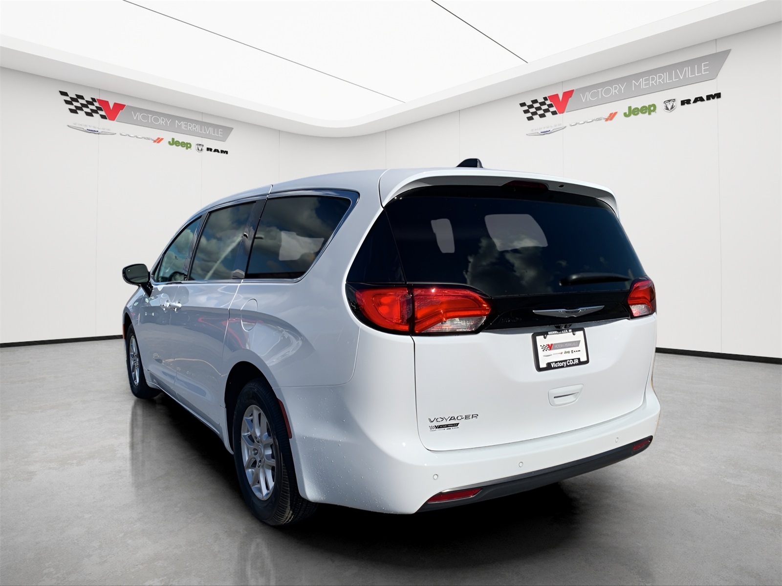 2026 Chrysler Voyager LX photo 3